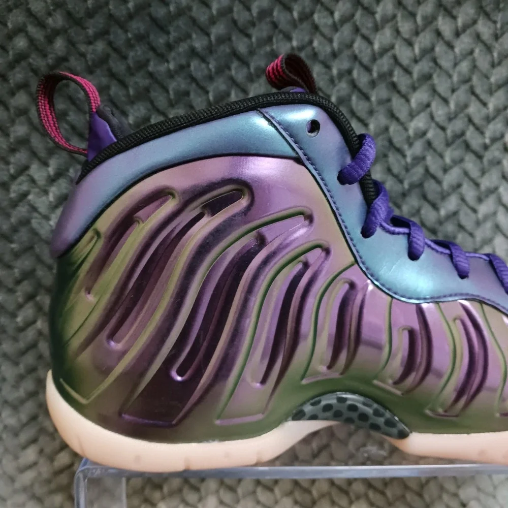 Nike Little Posite One GS Iridescent Purple Youth Basketball Shoes Size 6.5Y